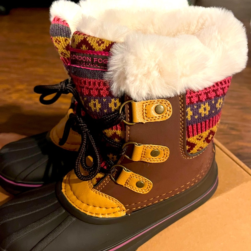 London fog boots size 3 new with tag